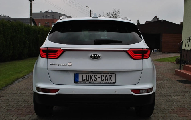 Kia Sportage cena 73999 przebieg: 117000, rok produkcji 2018 z Maszewo małe 781